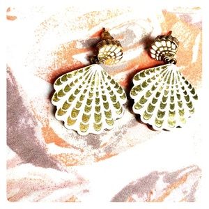 Rosita Bonita shell stud earrings (worn once)